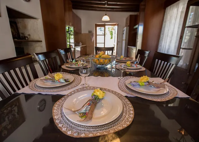 別荘 Droushia Corner House Dhrousha