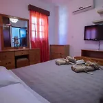 Droushia Corner House * Dhrousha