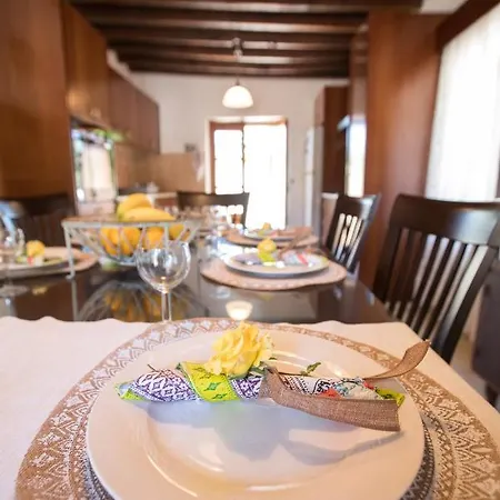 Holiday home Droushia Corner House