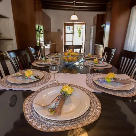 Holiday home Droushia Corner House Dhrousha