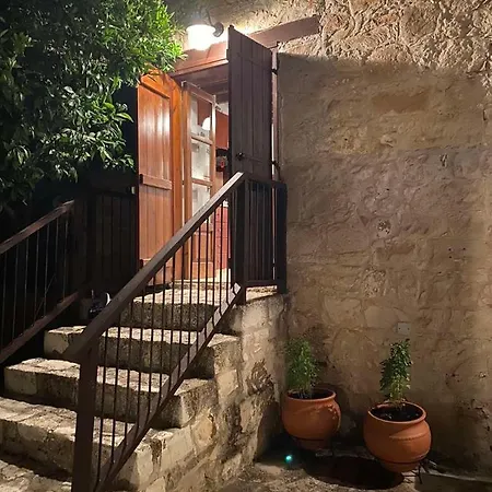 Holiday home Droushia Corner House