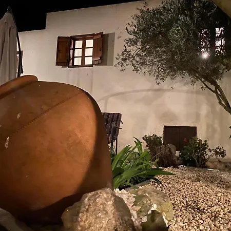 Droushia Corner House Holiday home