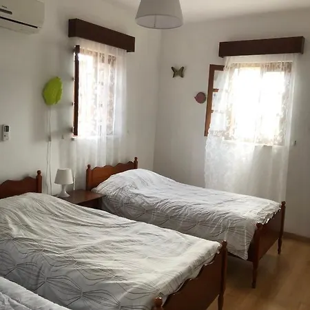 Droushia Corner House Dhrousha