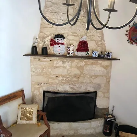 Holiday home Droushia Corner House *