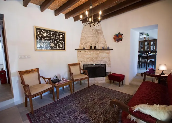 Droushia Corner House Dhrousha